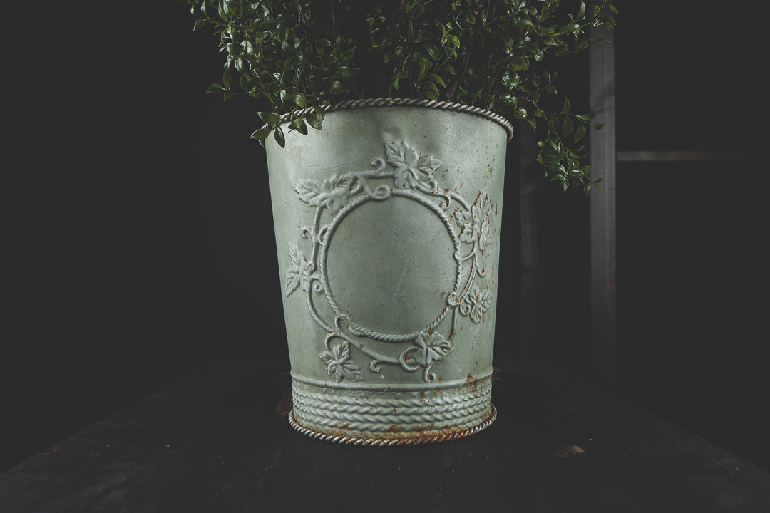 Rustic Metal Provence Green Planter - LYKTA