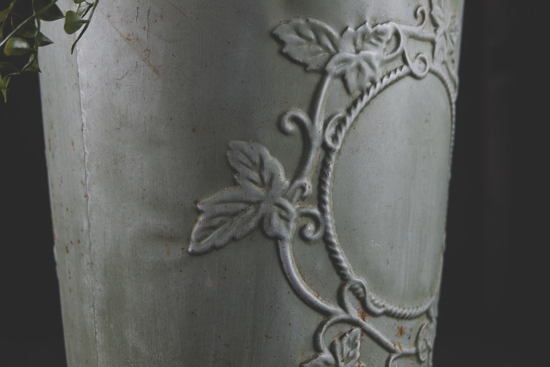 Rustic Metal Provence Green Planter - LYKTA