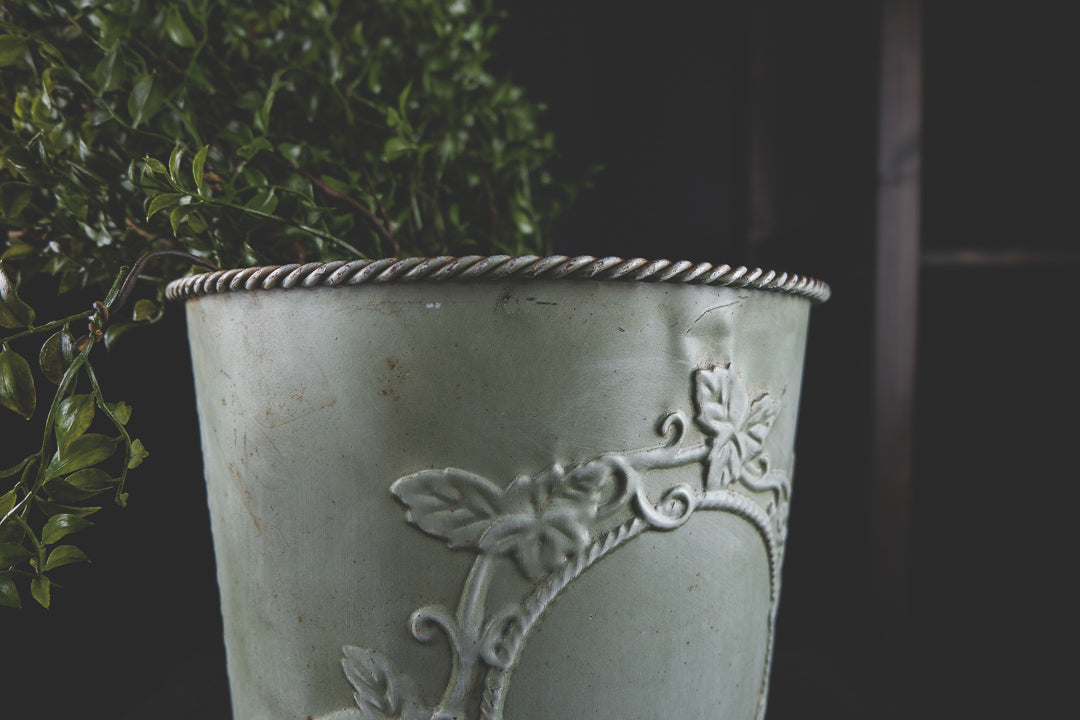 Rustic Metal Provence Green Planter - LYKTA