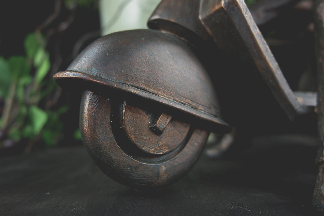 Scooter Couple Bronze Figurine - LYKTA